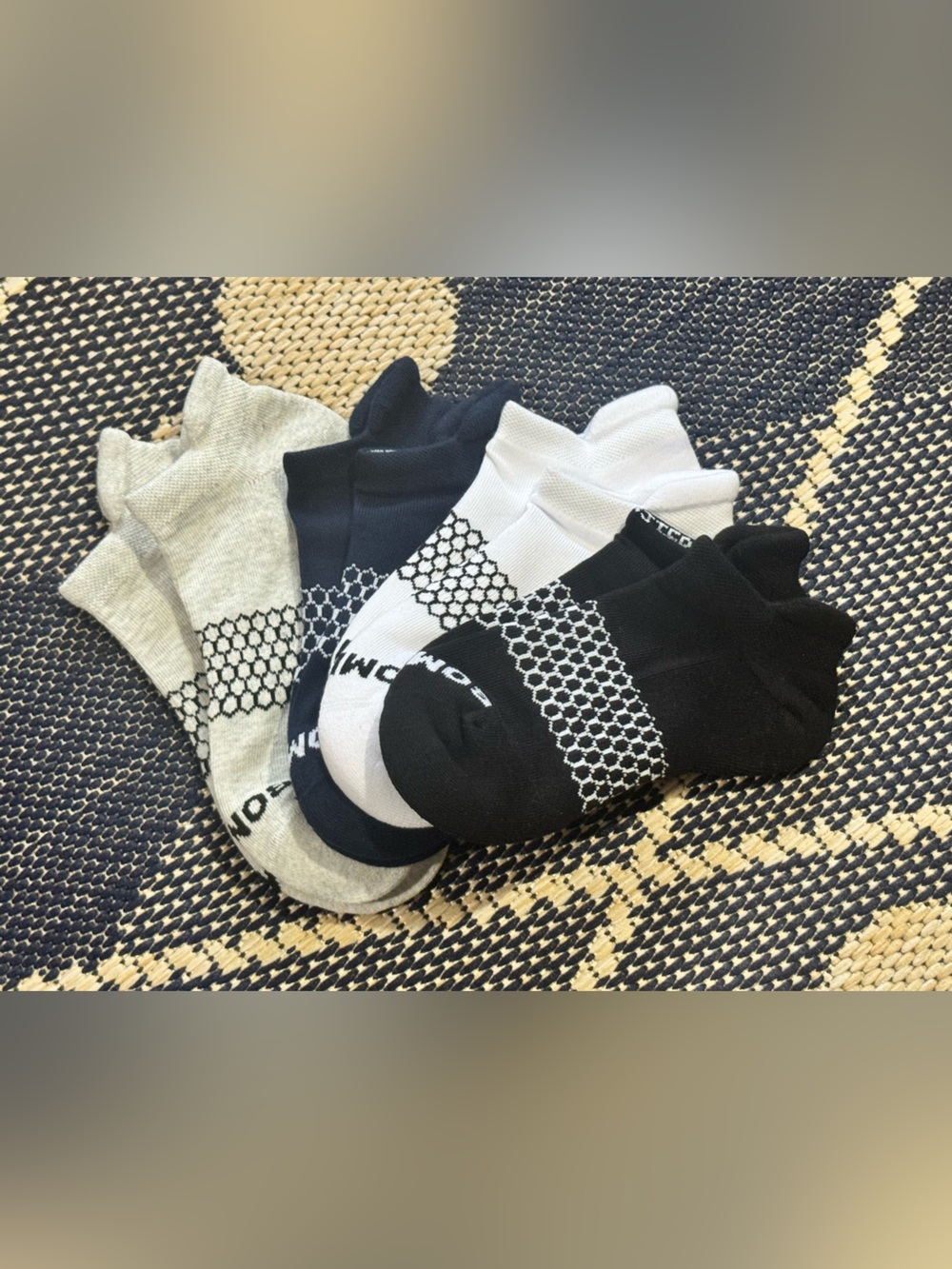 Bombas 4-Pack Ankle Socks Size Medium Brand New Unisex Multicolor 4-Pairs